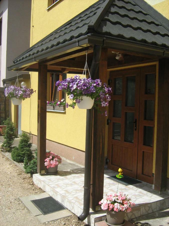 Guesthouse Mario Кореница Экстерьер фото